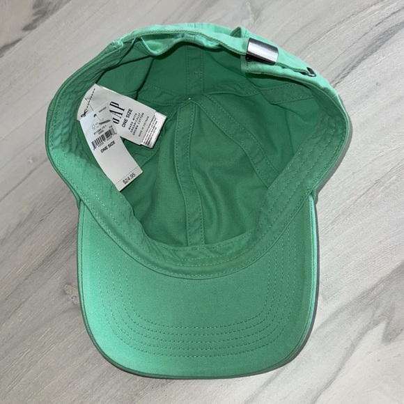 NWT Gap Baseball Hat - Picture 2 of 3